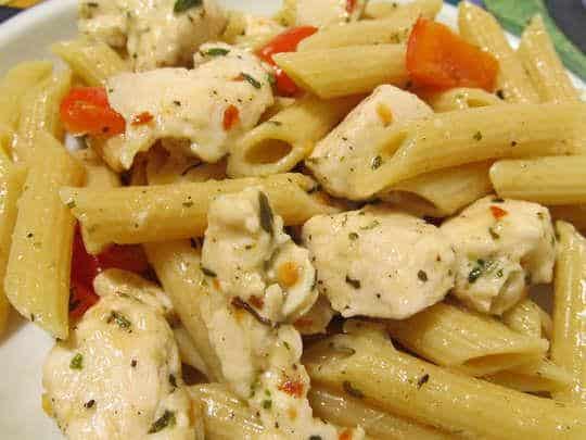 طريقة عمل المكرونة بالدجاج Pasta
