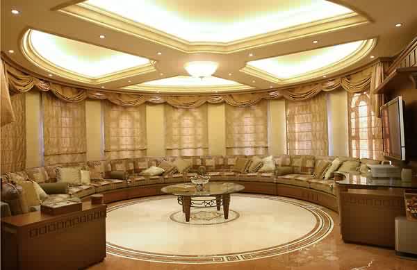 الاضاءة الجيدة عامل اساسي لاظهار جمال ديكور الاسقف