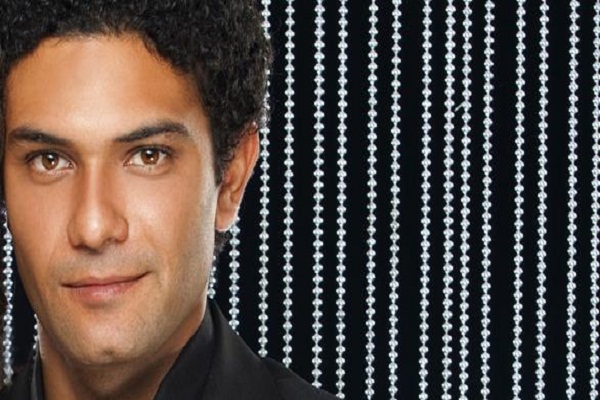 الفنان اسر ياسين