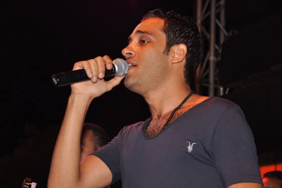 الفنان رامى جمال فى احدى حفلاتة