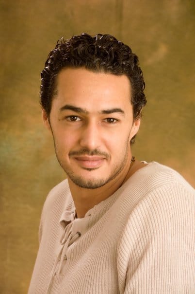 صور للفنان احمد هارون