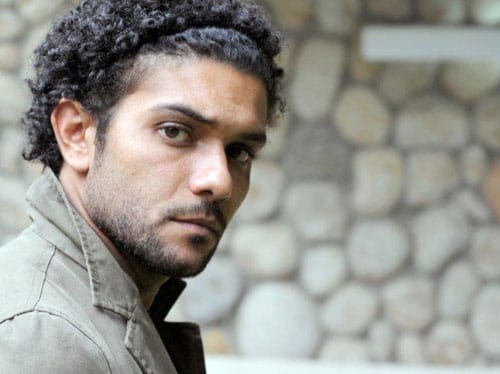 صور للفنان اسر ياسين