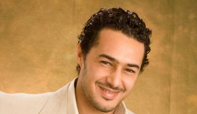 صور للنجم احمد هارون