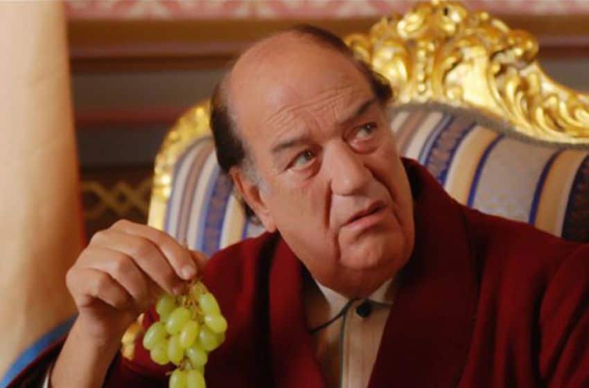 صور من احدى مسلسلات حسن حسنى