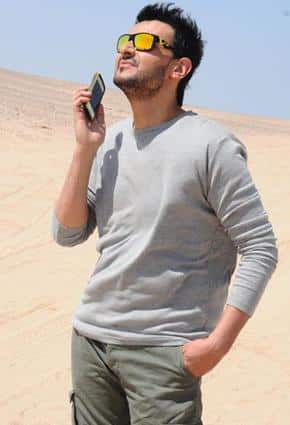 صور وخلفيات للفنان را مز جلال