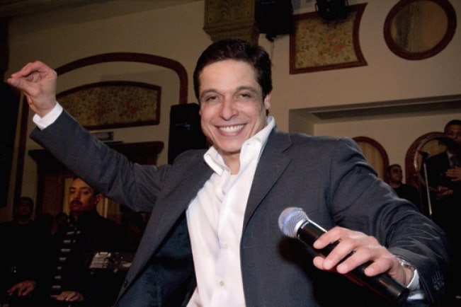 عامر منيب فى احدى حفلاتة