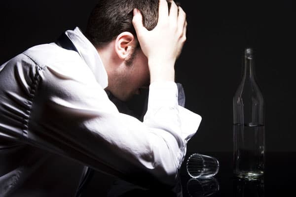 5 عادات تعاقب بالسجن في دبي