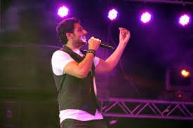 محمد حماقى فى احدى حفلاتة