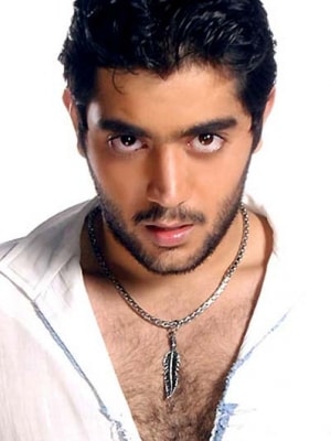 مشاهدة صور الممثل احمد فلوكس
