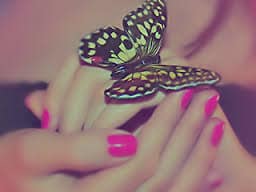 برودكاست بنات كول Broadcast Girls Cole