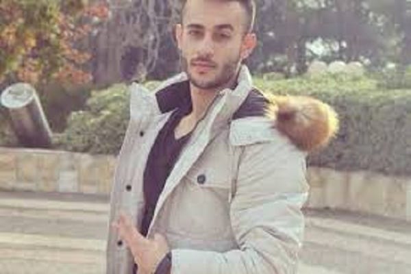 فرقة غرباء