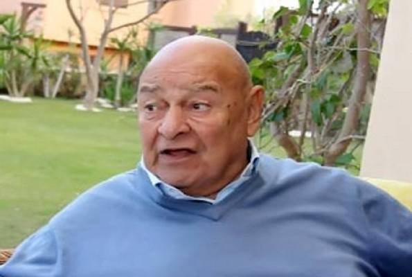 الفنان المشهور احمد رمزي