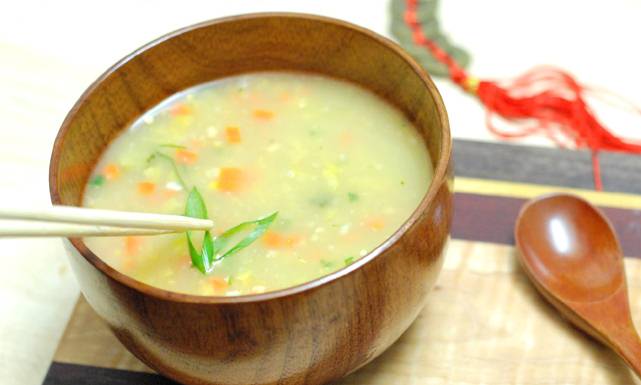 شوربة مغذية