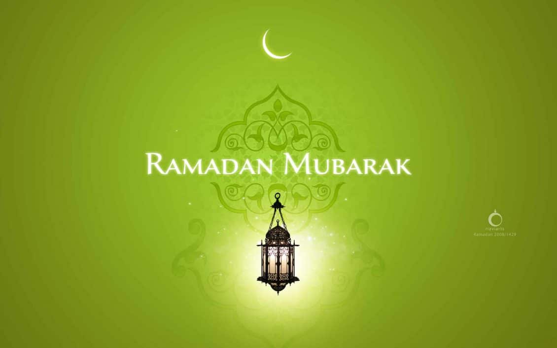 خلفية رمضان كريم بلون اأخضر