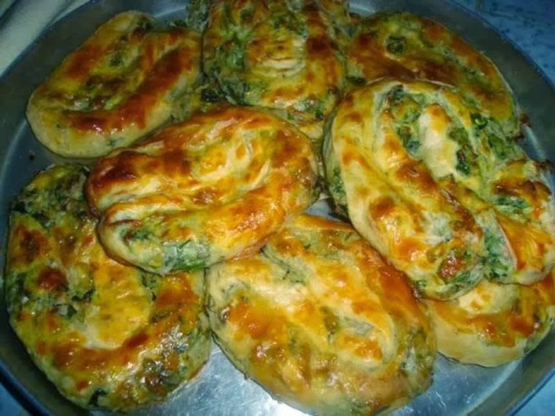 طريقة عمل البوريك بالسبانخ والجبنة