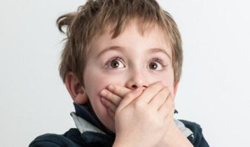 كيفية التعامل مع الكذب عند الأطفال