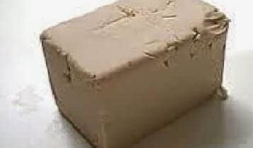 طريقة عمل الخميرة الطبيعية في المنزل