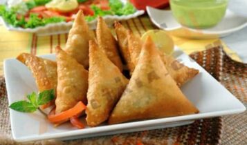 سمبوسك السبانخ بالجبن