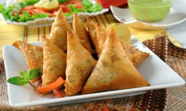 سمبوسك السبانخ بالجبن
