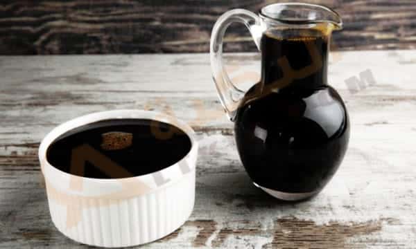 العسل الأسود للبشرة