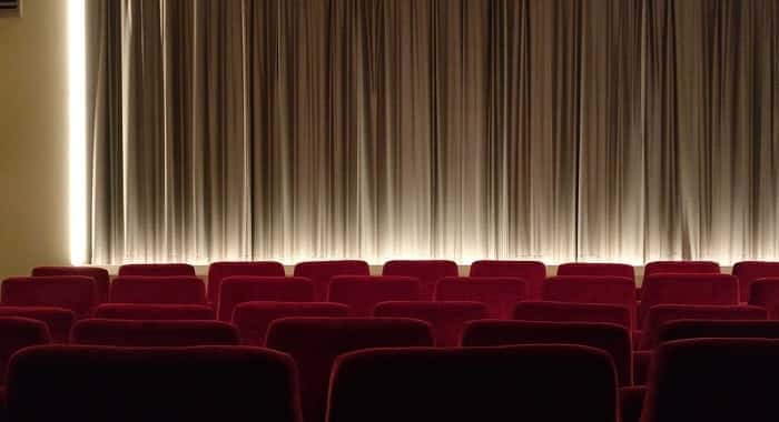 تفسير حلم السينما