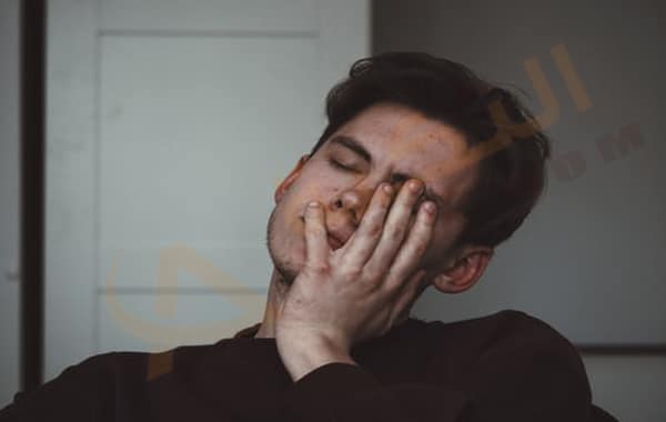 الصداع العنقودي