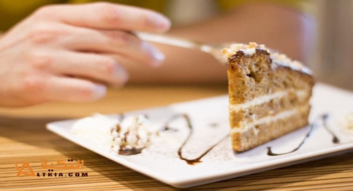 تفسير حلم رؤية أكل الكيك في المنام