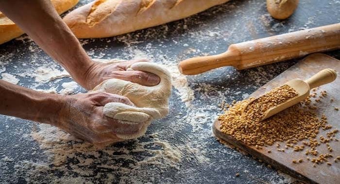 تفسير حلم العجن