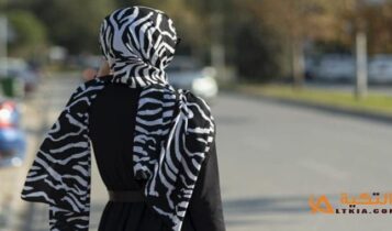 نساء لابسات أسود في المنام