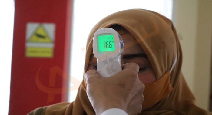 الفرق بين الحمى القرمزية والحمى الوردية