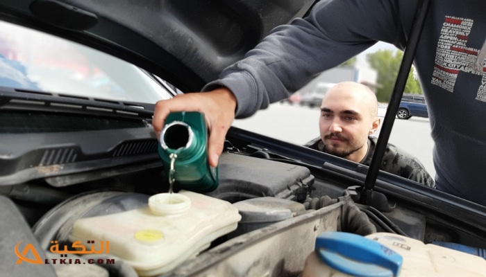 زيادة الزيت في السيارة